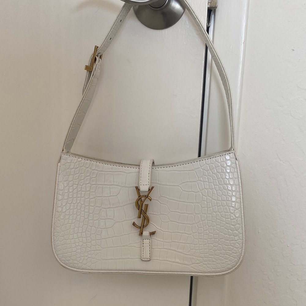 YSL - similar SM White Croc-Embossed Shoulder Bag, NEW not used